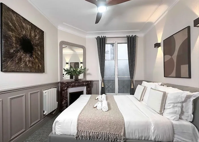 Eiffel Tower - Premium Family Flat With Lift *