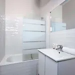 Eiffel Tower - Premium Family Flat With Lift *