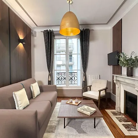 Апартаменты Eiffel Tower - Premium Family Flat With Lift