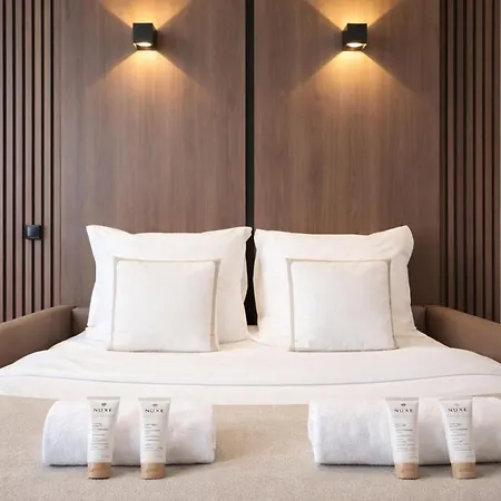 Eiffel Tower - Premium Family Flat With Lift Paryż