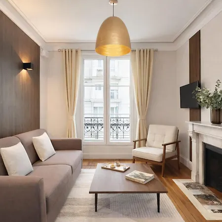 아파트 Eiffel Tower - Premium Family Flat With Lift 파리