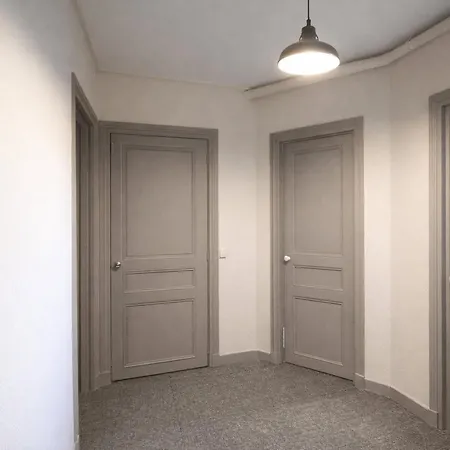 Eiffel Tower - Premium Family Flat With Lift 아파트