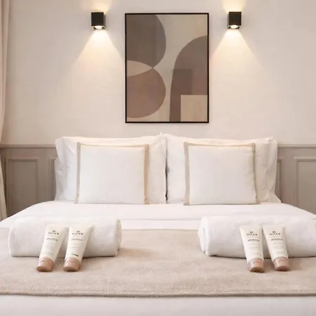 아파트 Eiffel Tower - Premium Family Flat With Lift *